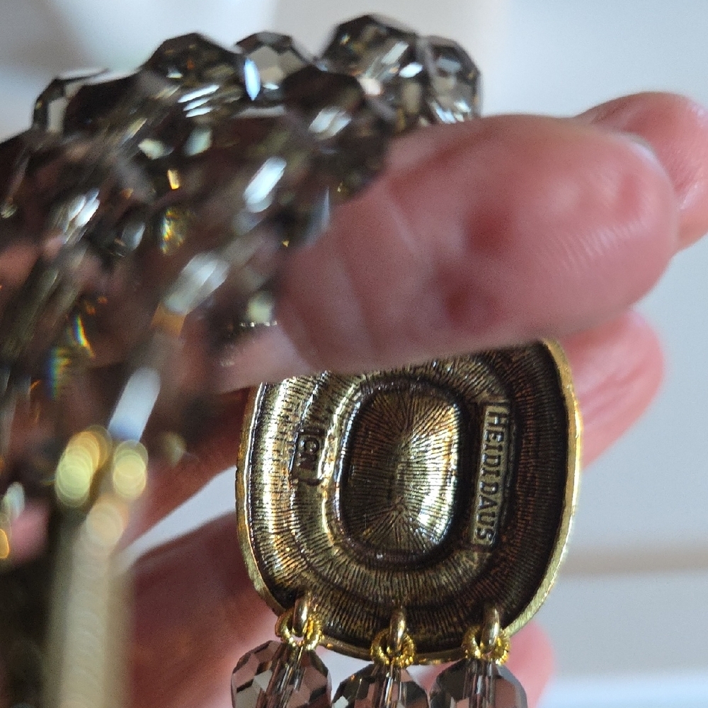 Vintage Heidi Daus Smoky Crystal Jewelry Set with Gold Accents - Picture 10 of 12